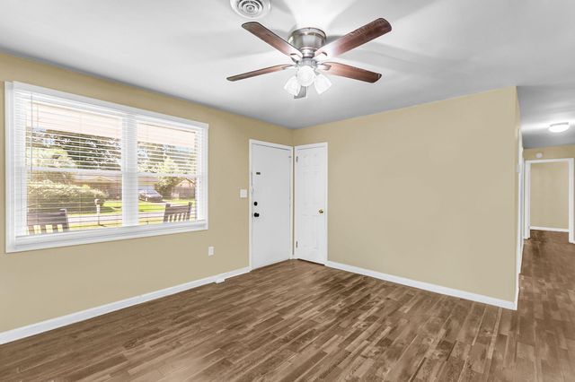 216 Gardenia Street, Summerville, SC 29483