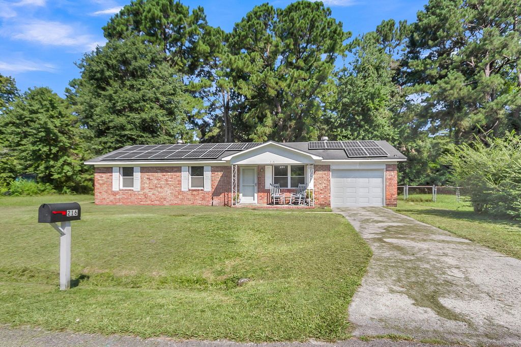 216 Gardenia Street, Summerville, SC 29483