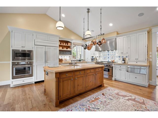 2072 Summit St, Franktown, CO 80116