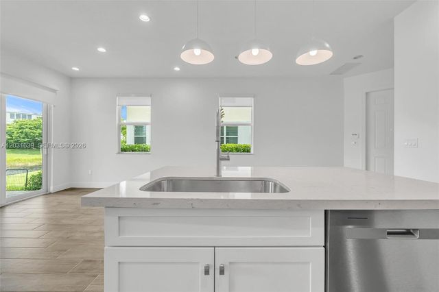581 Sanderling Circle 581, Deerfield Beach, FL 33442