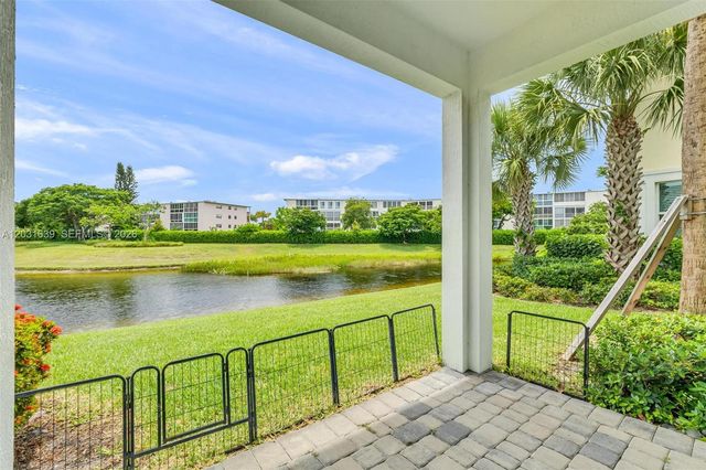 581 Sanderling Circle 581, Deerfield Beach, FL 33442