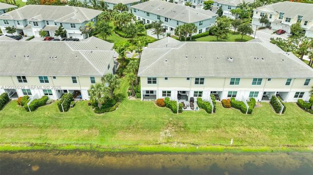 581 Sanderling Circle 581, Deerfield Beach, FL 33442