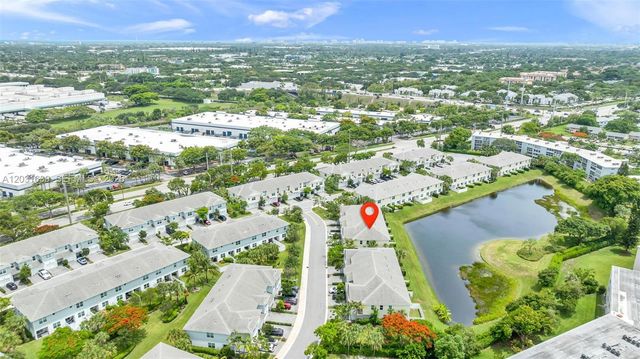 581 Sanderling Circle 581, Deerfield Beach, FL 33442