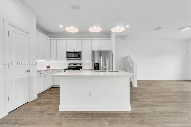 581 Sanderling Circle 581, Deerfield Beach, FL 33442