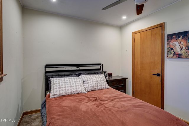 195 Lynn Lane, Johnson City, TN 37604