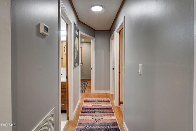 195 Lynn Lane, Johnson City, TN 37604