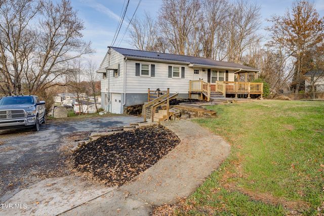 195 Lynn Lane, Johnson City, TN 37604