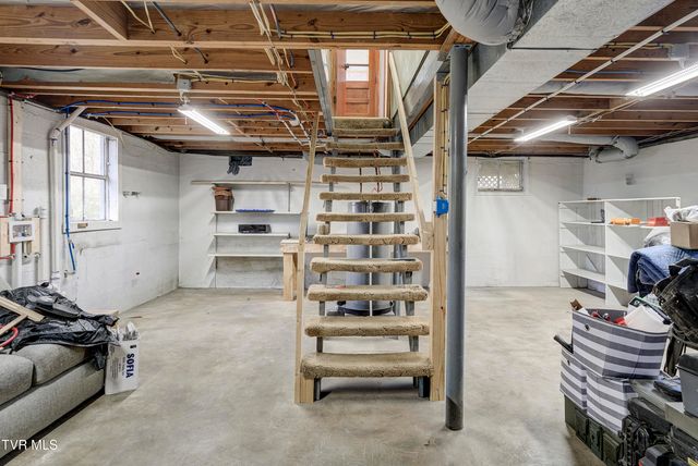 195 Lynn Lane, Johnson City, TN 37604