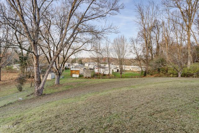 195 Lynn Lane, Johnson City, TN 37604