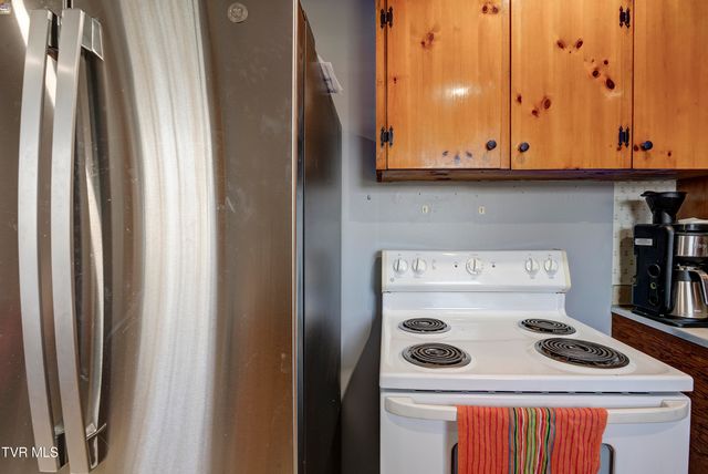 195 Lynn Lane, Johnson City, TN 37604