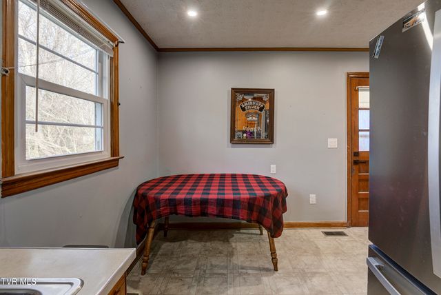 195 Lynn Lane, Johnson City, TN 37604