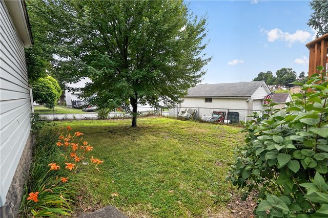 3923 Davis Ave, Munhall, PA 15120