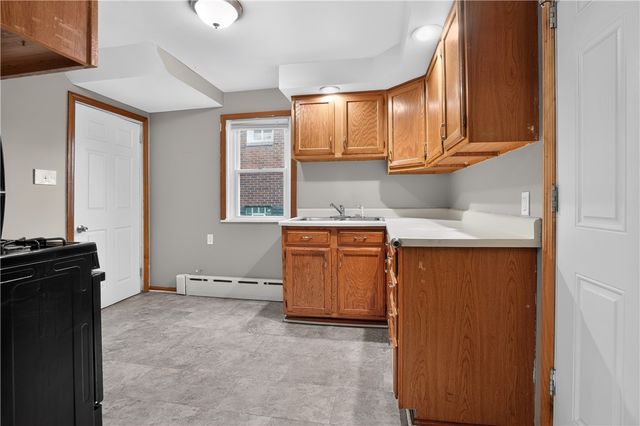3923 Davis Ave, Munhall, PA 15120