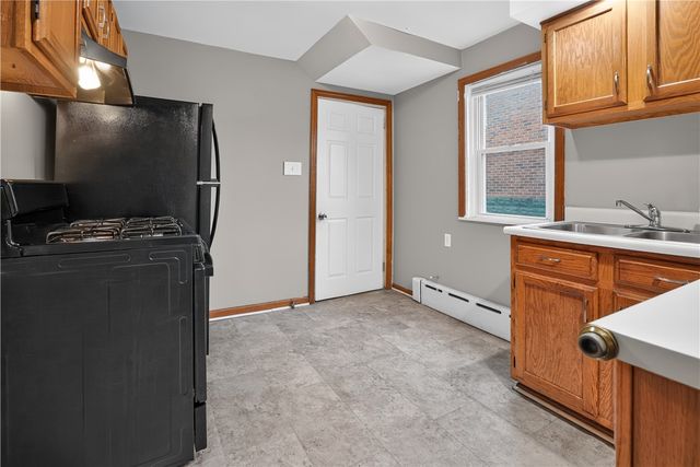 3923 Davis Ave, Munhall, PA 15120