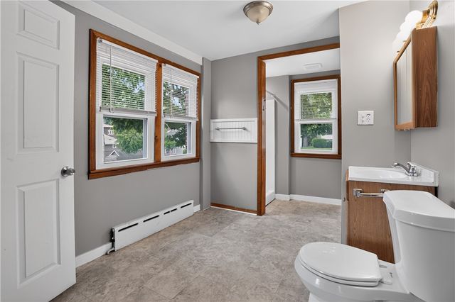 3923 Davis Ave, Munhall, PA 15120