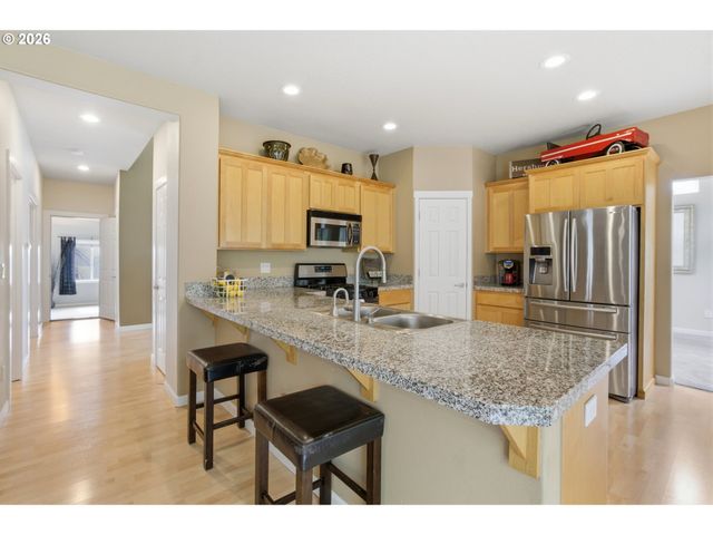 15233 Sw TURNAGAIN Dr, Portland, OR 97224