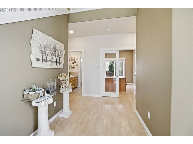 15233 Sw TURNAGAIN Dr, Portland, OR 97224