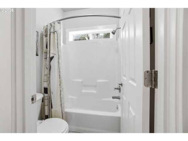 15233 Sw TURNAGAIN Dr, Portland, OR 97224