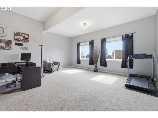 15233 Sw TURNAGAIN Dr, Portland, OR 97224