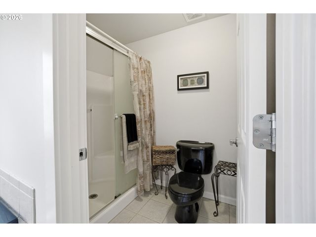 15233 Sw TURNAGAIN Dr, Portland, OR 97224