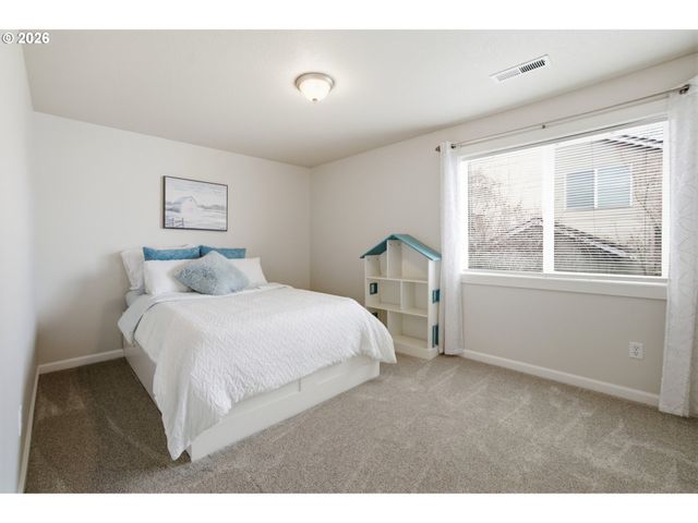 15233 Sw TURNAGAIN Dr, Portland, OR 97224