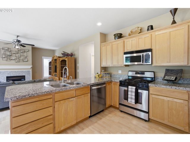 15233 Sw TURNAGAIN Dr, Portland, OR 97224