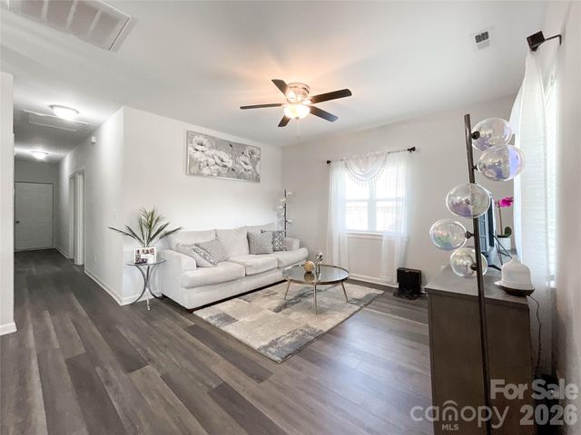 216 Winget Circle, Gastonia, NC 28054