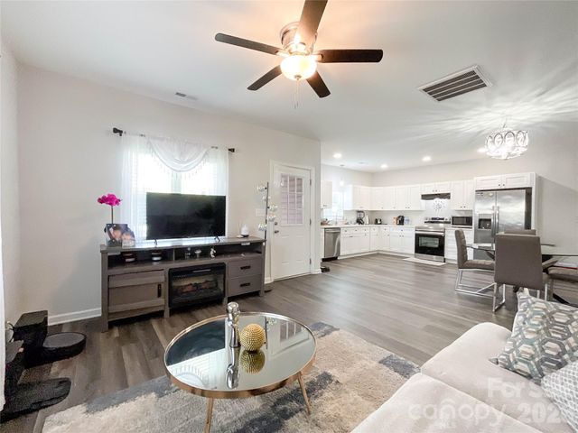 216 Winget Circle, Gastonia, NC 28054