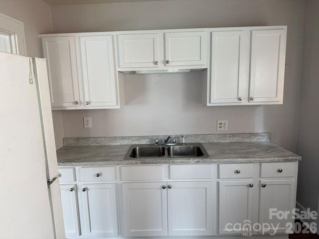 1008 JACKSON Street N, Salisbury, NC 28144