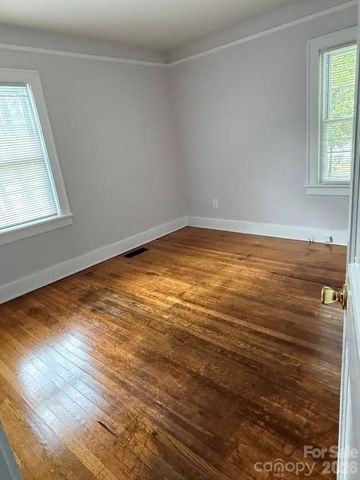 1008 JACKSON Street N, Salisbury, NC 28144