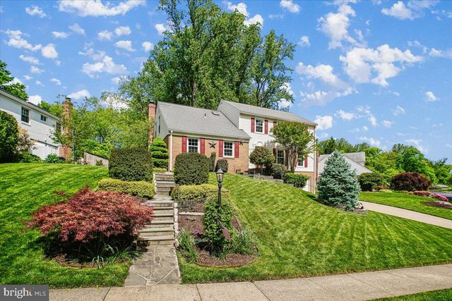 8207 TOLL HOUSE RD, Annandale, VA 22003
