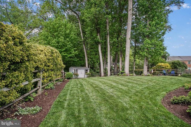 8207 TOLL HOUSE RD, Annandale, VA 22003
