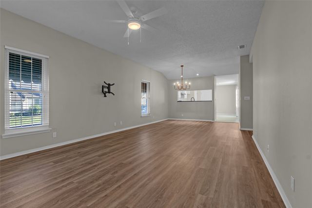 8321 S 84th East Avenue, Tulsa, OK 74133