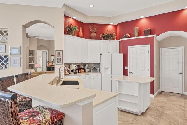 8172 COLLINGWOOD COURT, University Park, FL 34201