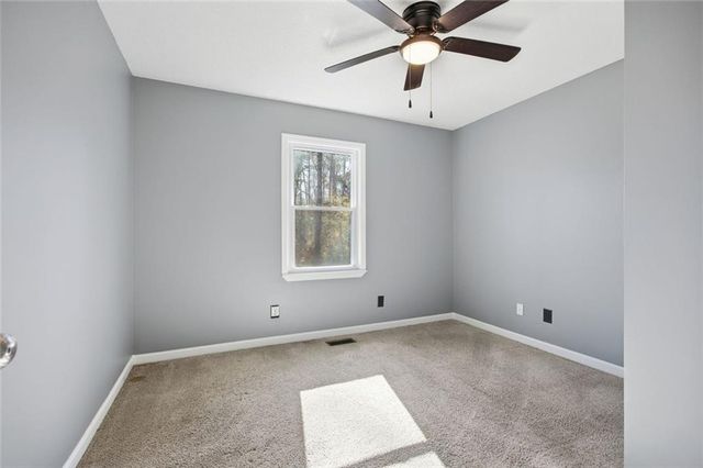 56 Park E Avenue, Dallas, GA 30157