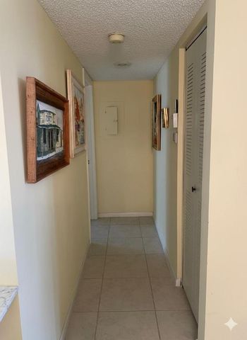 6698 10th Avenue N 427, Lake Worth, FL 33467