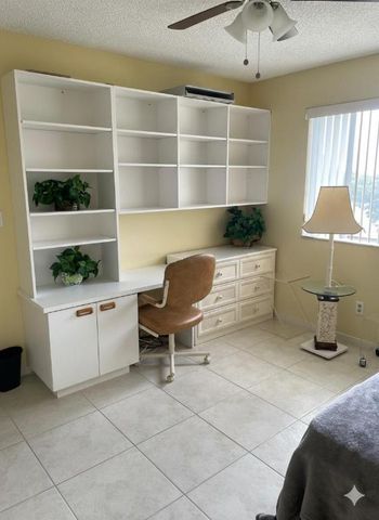 6698 10th Avenue N 427, Lake Worth, FL 33467