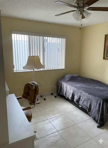 6698 10th Avenue N 427, Lake Worth, FL 33467