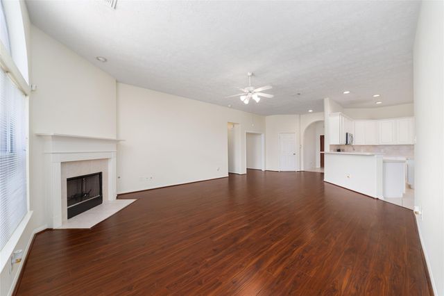 10603 White Bridge Lane, Sugar Land, TX 77498