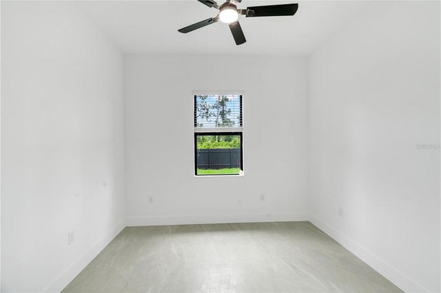 1047 MERRY STREET E, Lehigh Acres, FL 33974