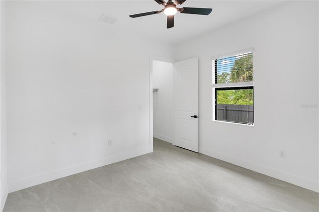 1047 MERRY STREET E, Lehigh Acres, FL 33974