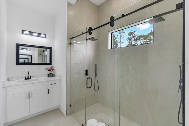 1047 MERRY STREET E, Lehigh Acres, FL 33974