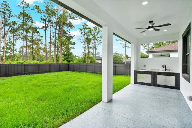 1047 MERRY STREET E, Lehigh Acres, FL 33974