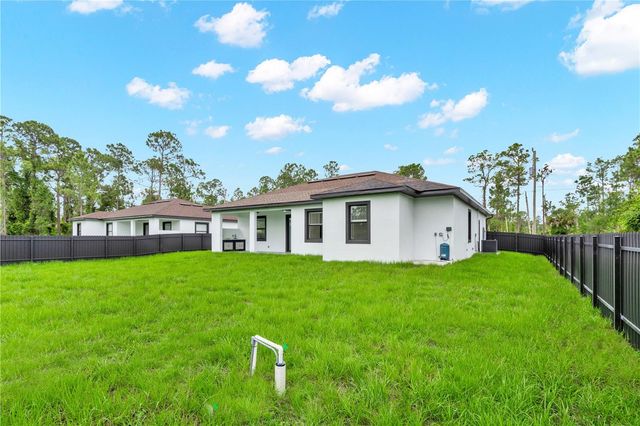 1047 MERRY STREET E, Lehigh Acres, FL 33974