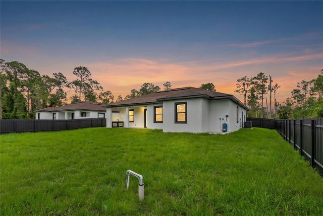 1047 MERRY STREET E, Lehigh Acres, FL 33974