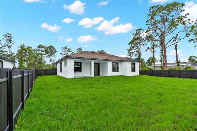 1047 MERRY STREET E, Lehigh Acres, FL 33974