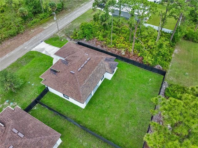 1047 MERRY STREET E, Lehigh Acres, FL 33974
