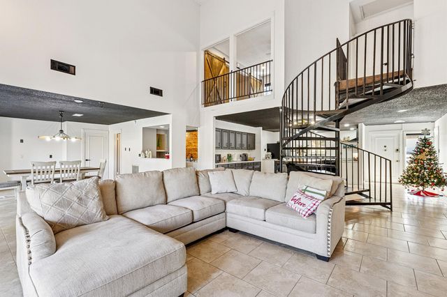 1202 Green Briar Drive, Huntsville, TX 77340