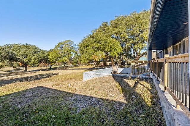 1202 Green Briar Drive, Huntsville, TX 77340