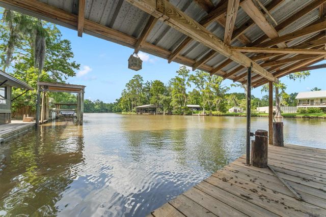 20269 La Hwy 22, Maurepas, LA 70449